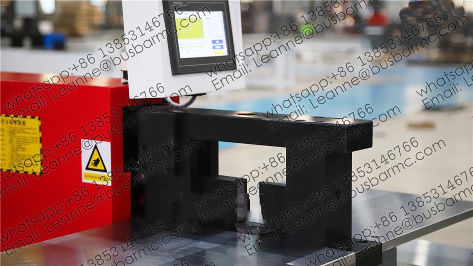 3 in1 busbar machine14.jpg